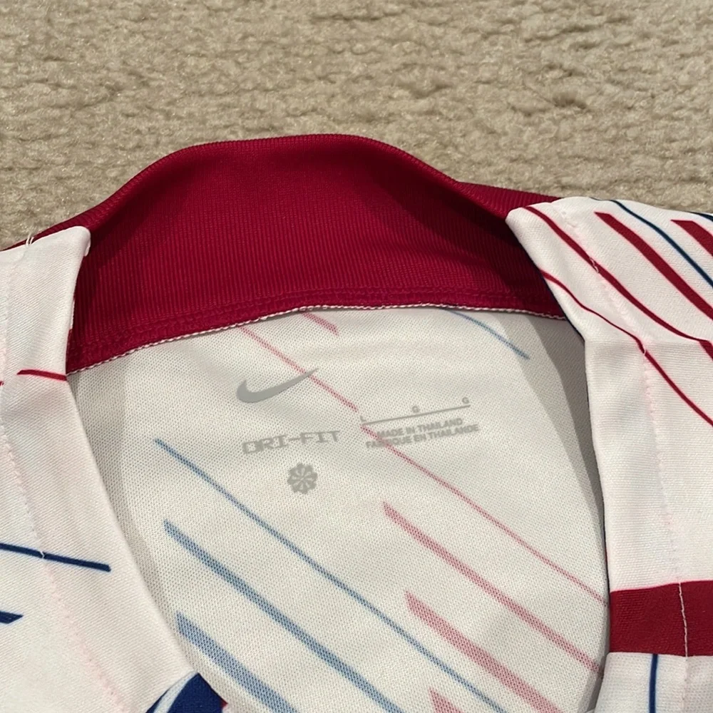 Nike Barcelona Pre Match Home Training Jersey 23/24 men size L BNWT - Picture 3 of 6